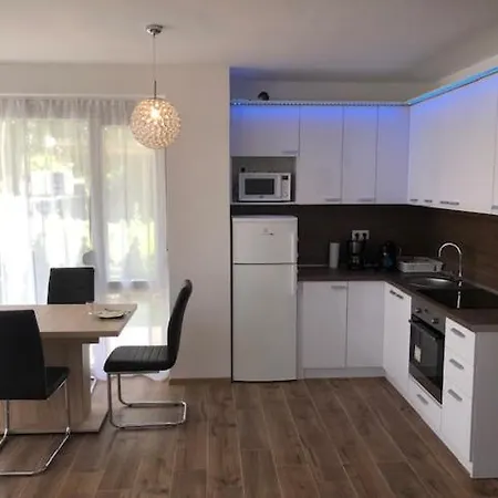 Apartment Nella Apartman *